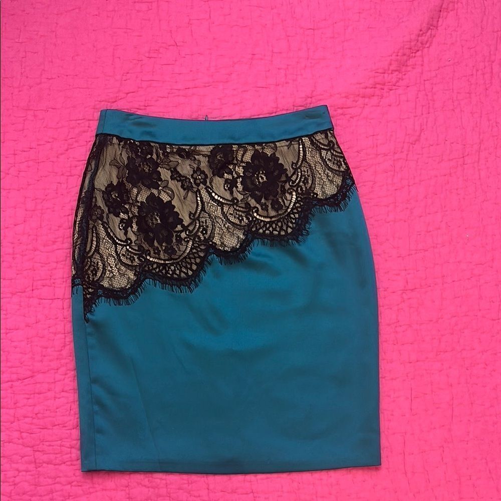 Rythm of Grace Elegant Teal satin Lace Accent Skirt, M